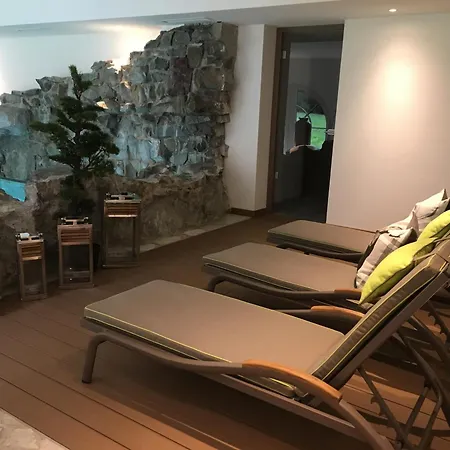 فندق Relais & Chateaux Jagdhof Glashuette باد لاسفه