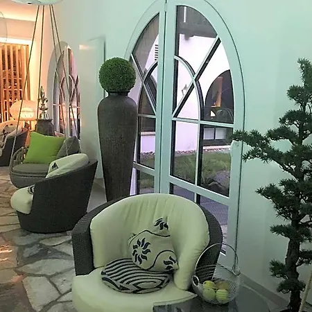 Jagdhof Glashütte Hotel 5*