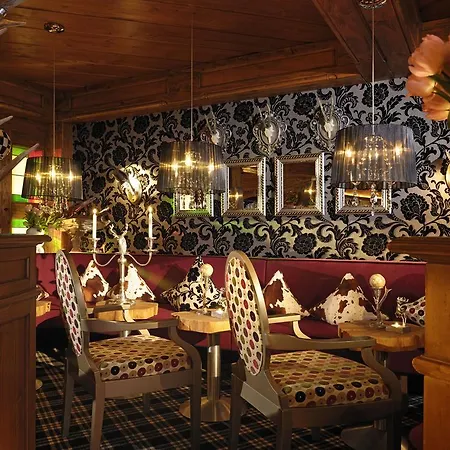 Otel Jagdhof Glashuette