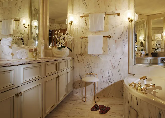 Relais & Chateaux Jagdhof Glashuette Hotel 5*