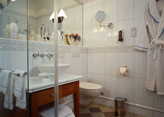 Relais & Chateaux Jagdhof Glashuette 5*