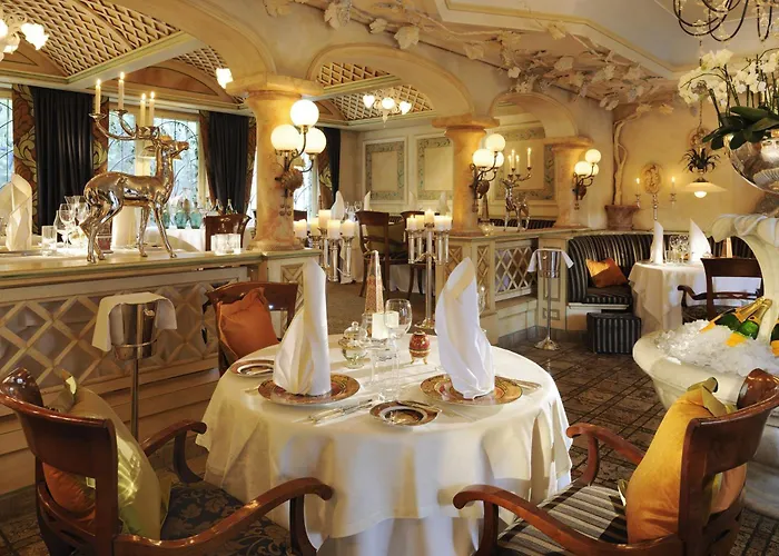 Relais & Chateaux Jagdhof Glashuette فندق